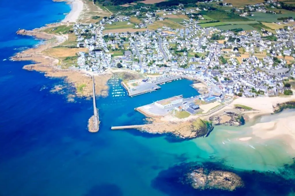 Maison Familiale La Fontaine Tout Confort A 400M De La Plage Plobannalec Franciaország